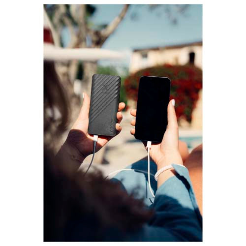 Batería externa de carga rápida de 15 W y 20 000 mAh "Xtorm XG220 Go2" - imageMood1