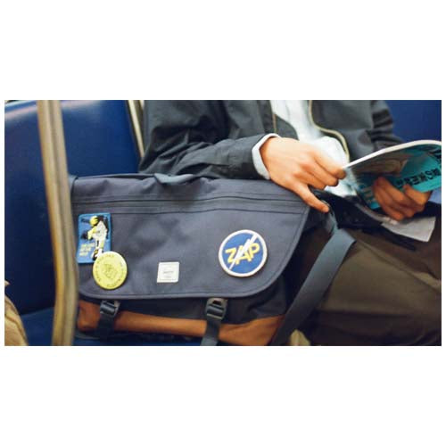 Bandolera de material reciclado de 22,5 l "Herschel Cove" - imageMood2